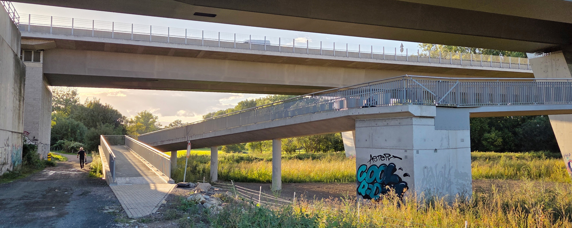 Die Auffahrt zum Schiersteiner Radsteg von Mainz aus. | © K. Deißner, ADFC