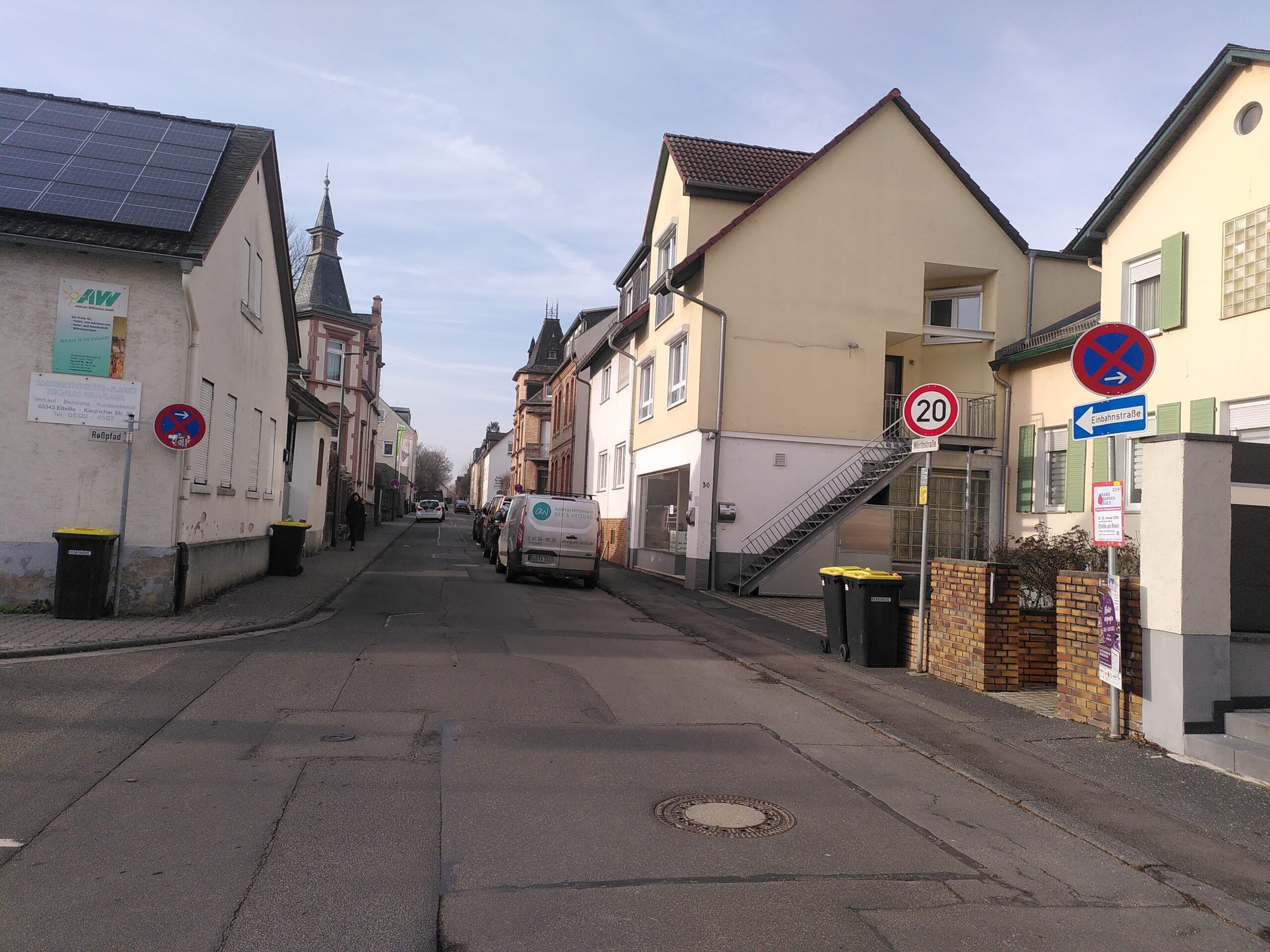 Die Wörthstrasse ist übersichtlich und bei Tempo 20 können Radfahrer im Gegenverkehr leicht wahrgenommen werden | © Elke Tegeler